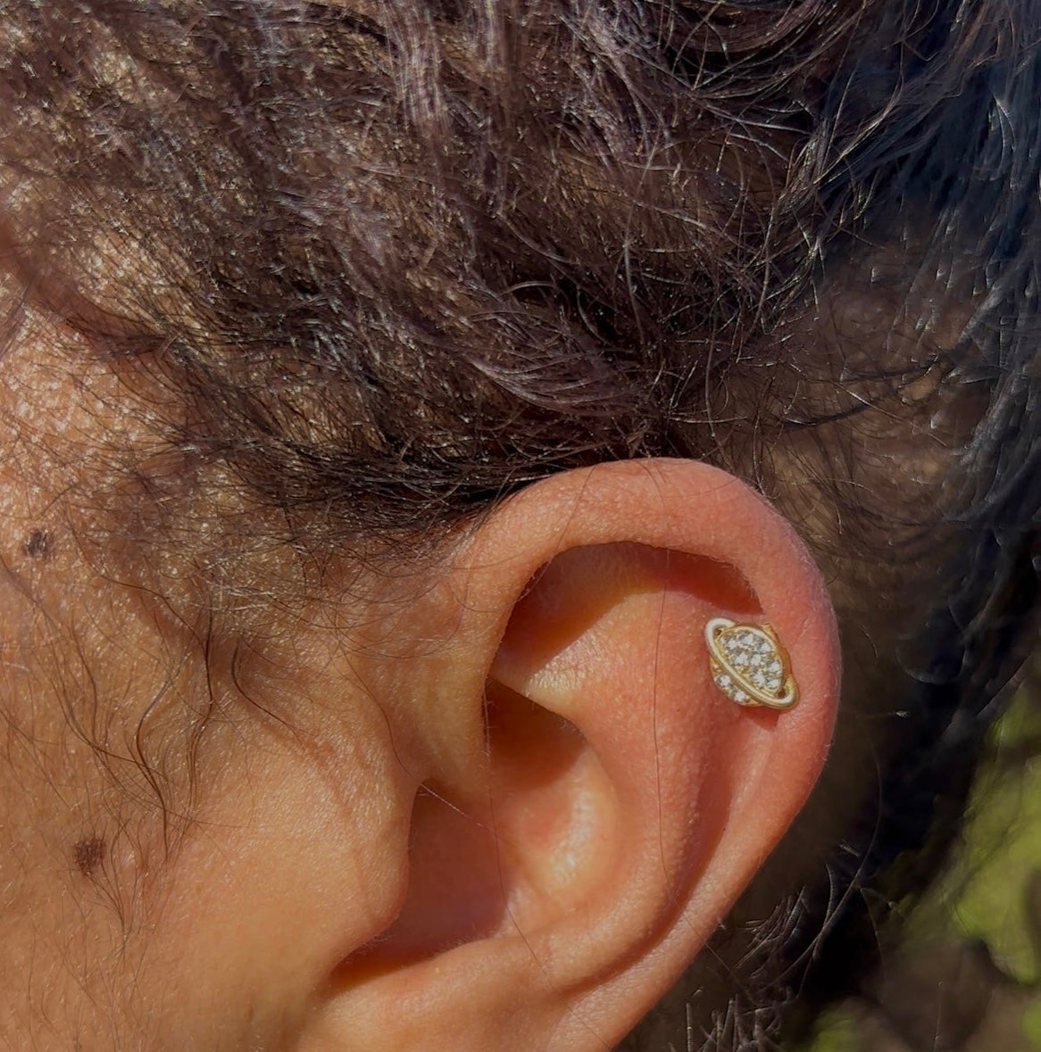Saturn Ørestikker/Piercing